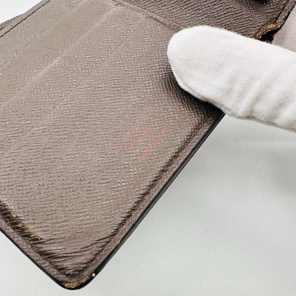 Louis Vuitton authenticity guaranteed